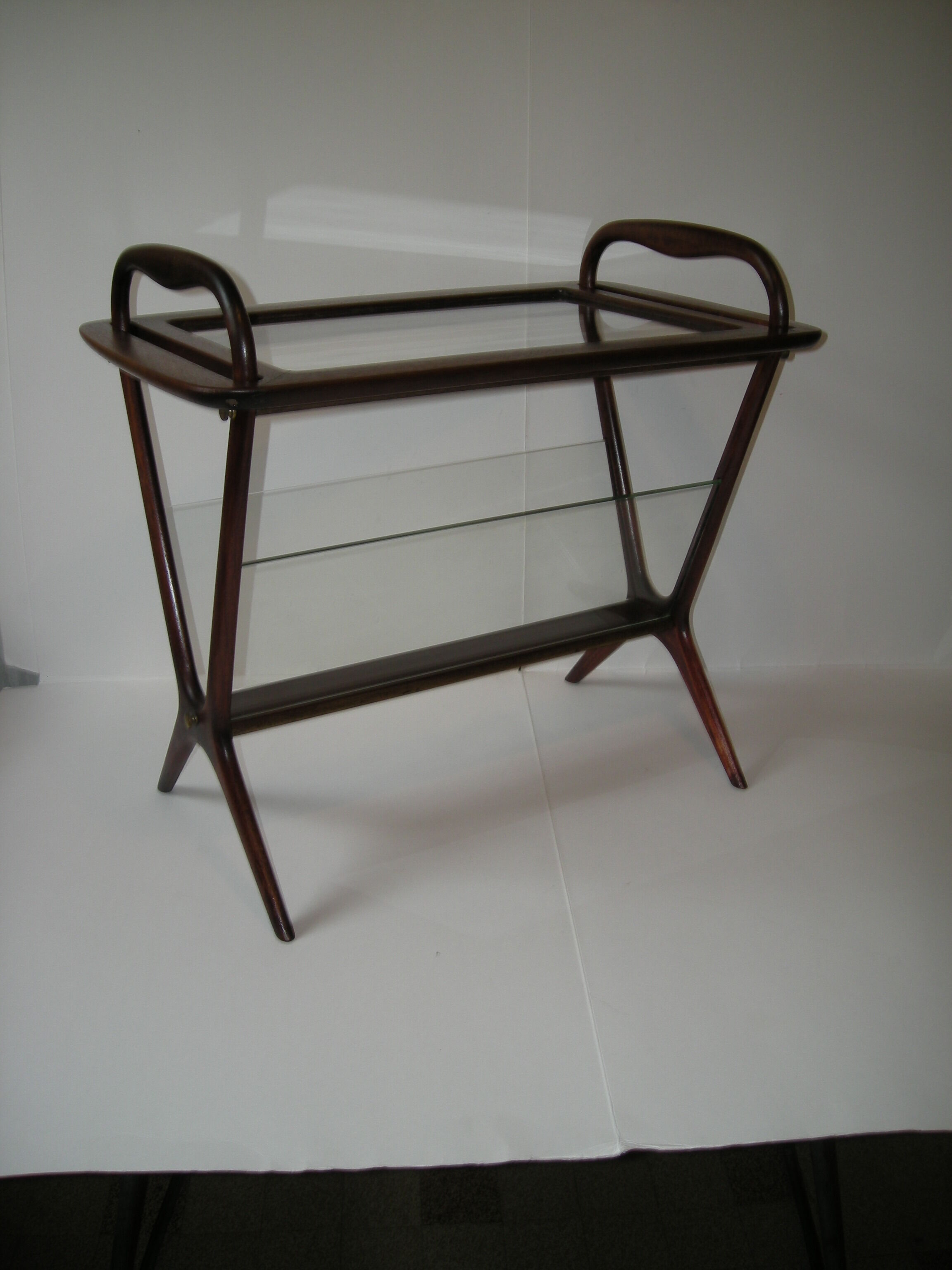 Side table; magazine holder Ico Parisi and Luisa - De Baggis from the 50s