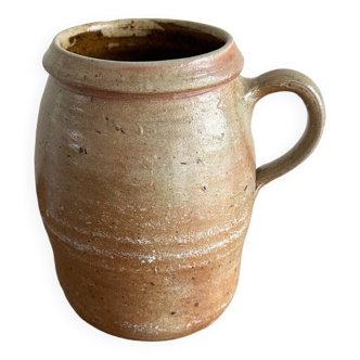 Stoneware pot