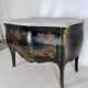 Commode de style en laque de Chine