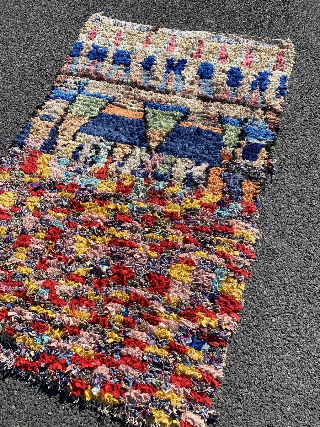 Carpet berbere boucherouite vintage 115×180 cm