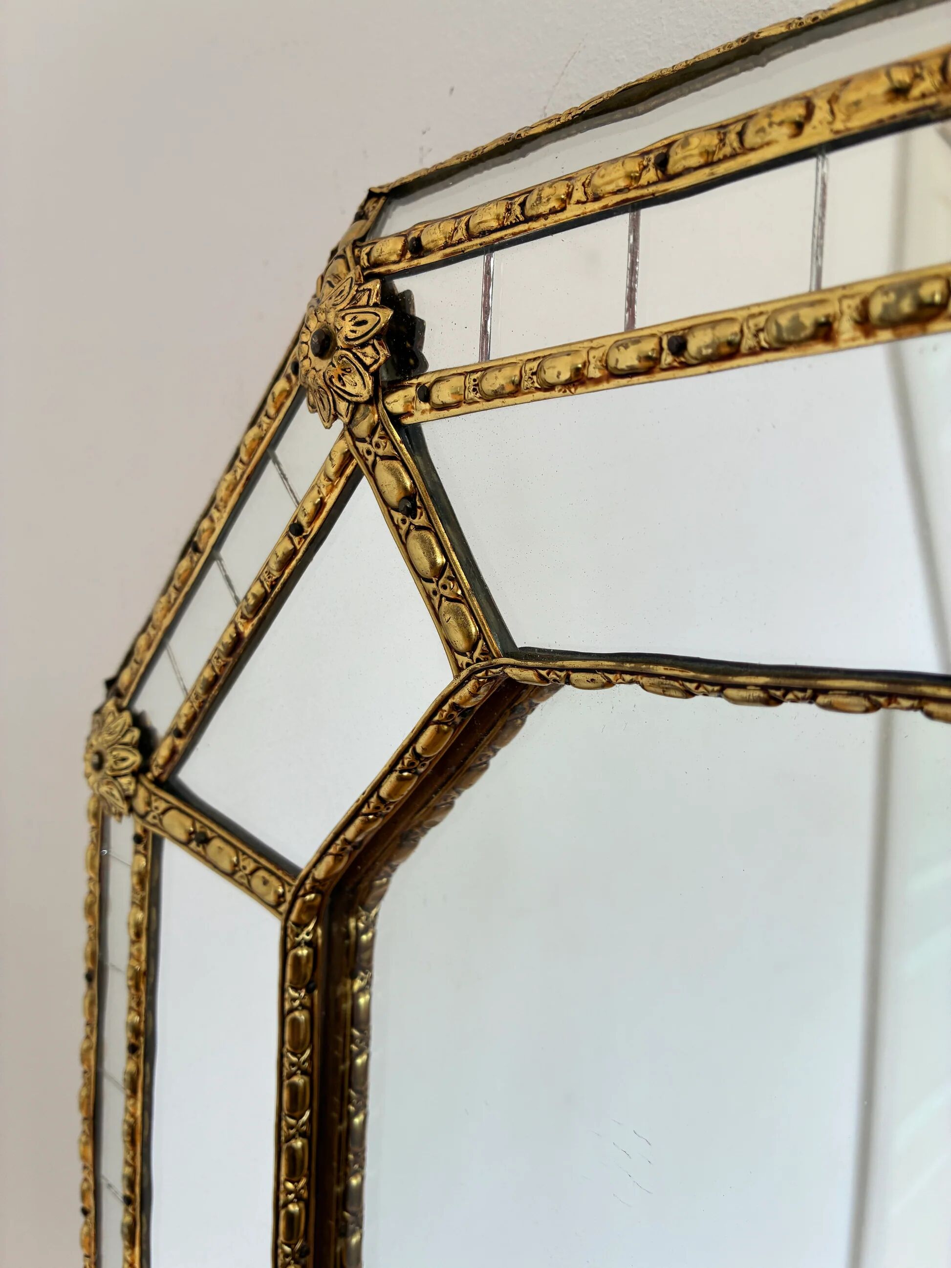 Vintage Spanish Venetian-style wall mirror, octagonal brass, 1980s Hollywood Regency