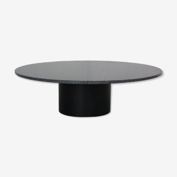 Table basse ronde en granit du milieu du siècle, Italie des années 1970