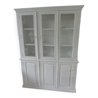 Display case 2 bodies patinated pearl gray waxed finish.