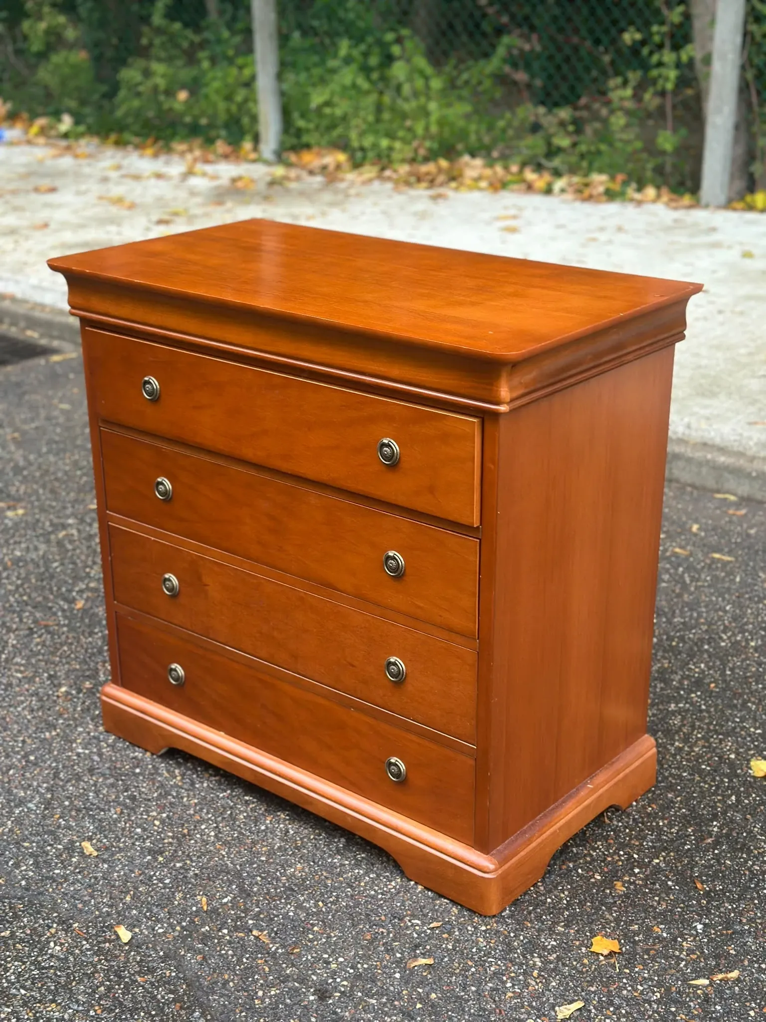 Chest of drawers with 4 drawers in Louis Philippe style, stained cherry wood, 1980.