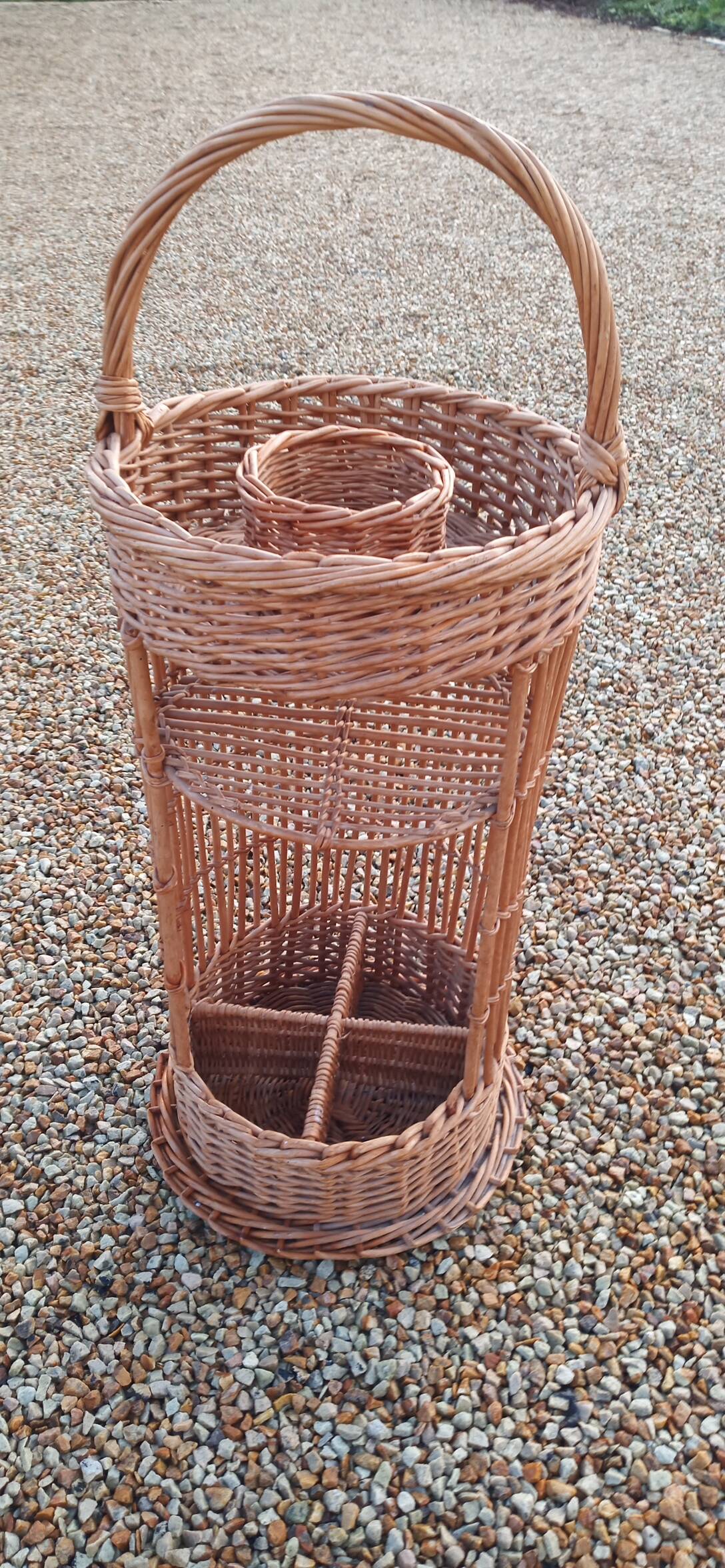 Vintage bottle holder basket