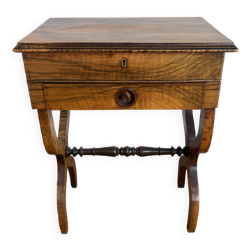 Table à ouvrage Charles X en placage de palissandre