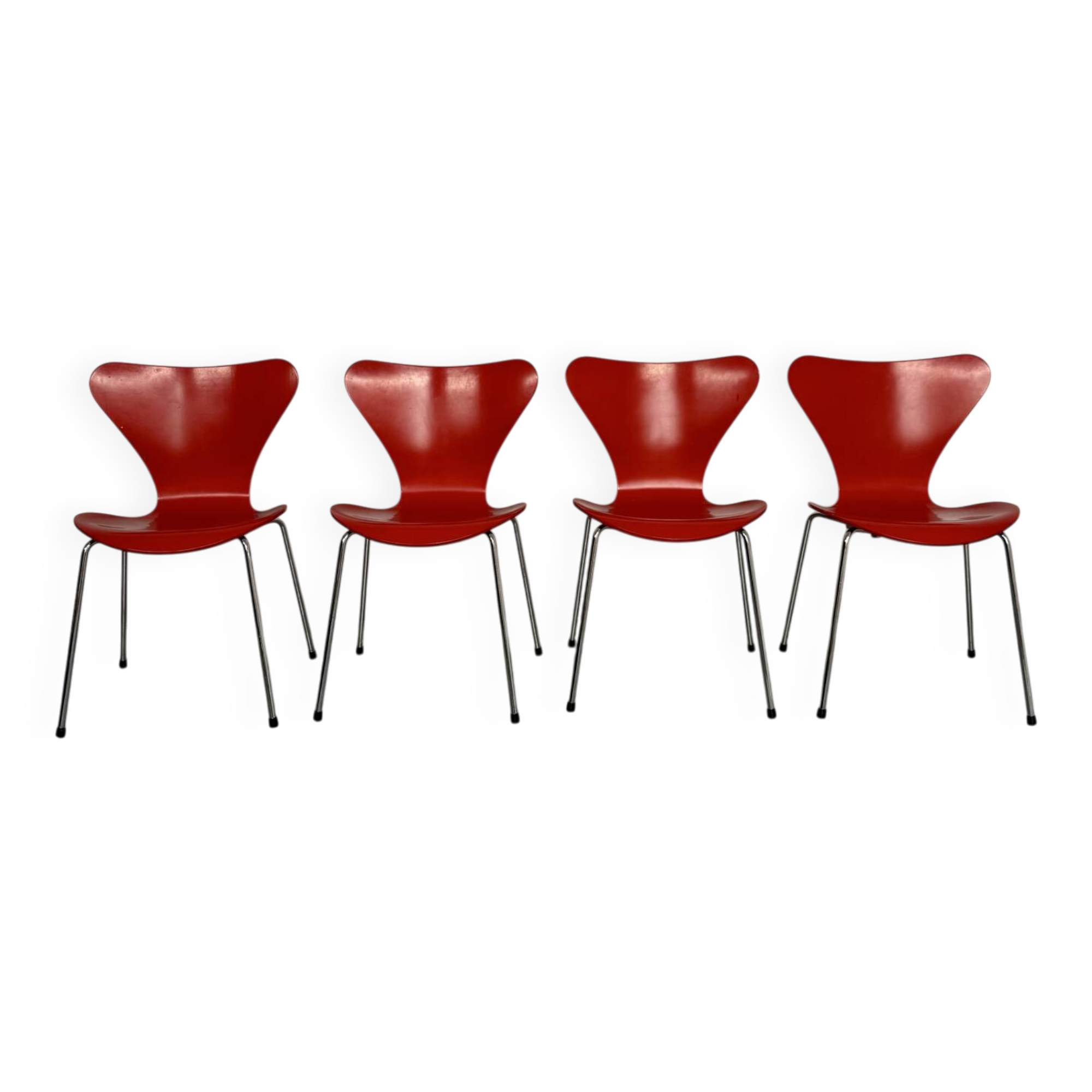 Lot of 4 chairs Series 7 model 3107 design Arne Jacobsen /Fritz Hansen