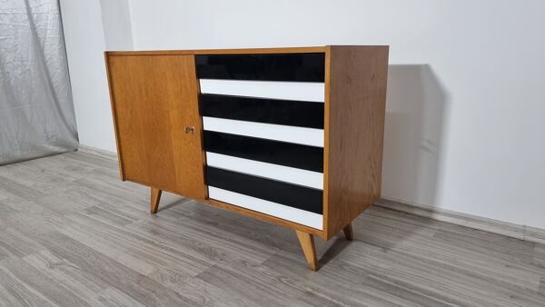 Buffet vintage par Jiri Jiroutek pour Interier Prague, années 1960