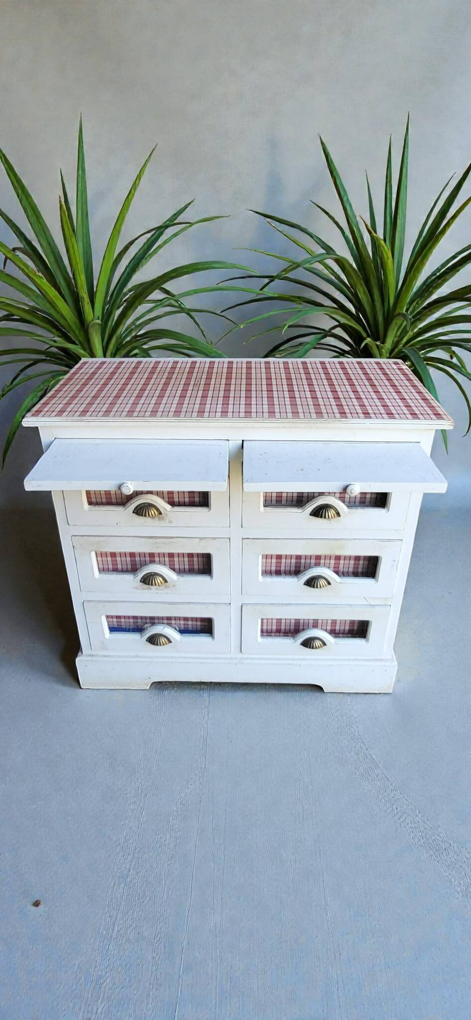 Storage unit / seed rack