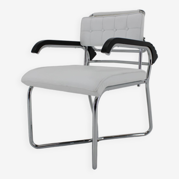 Fauteuil réglable chromé Bauhaus restauré des années 1940 en cuir blanc, Tchécoslovaquie