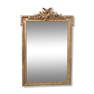 Mirror with antique moldings, 153x102 cm