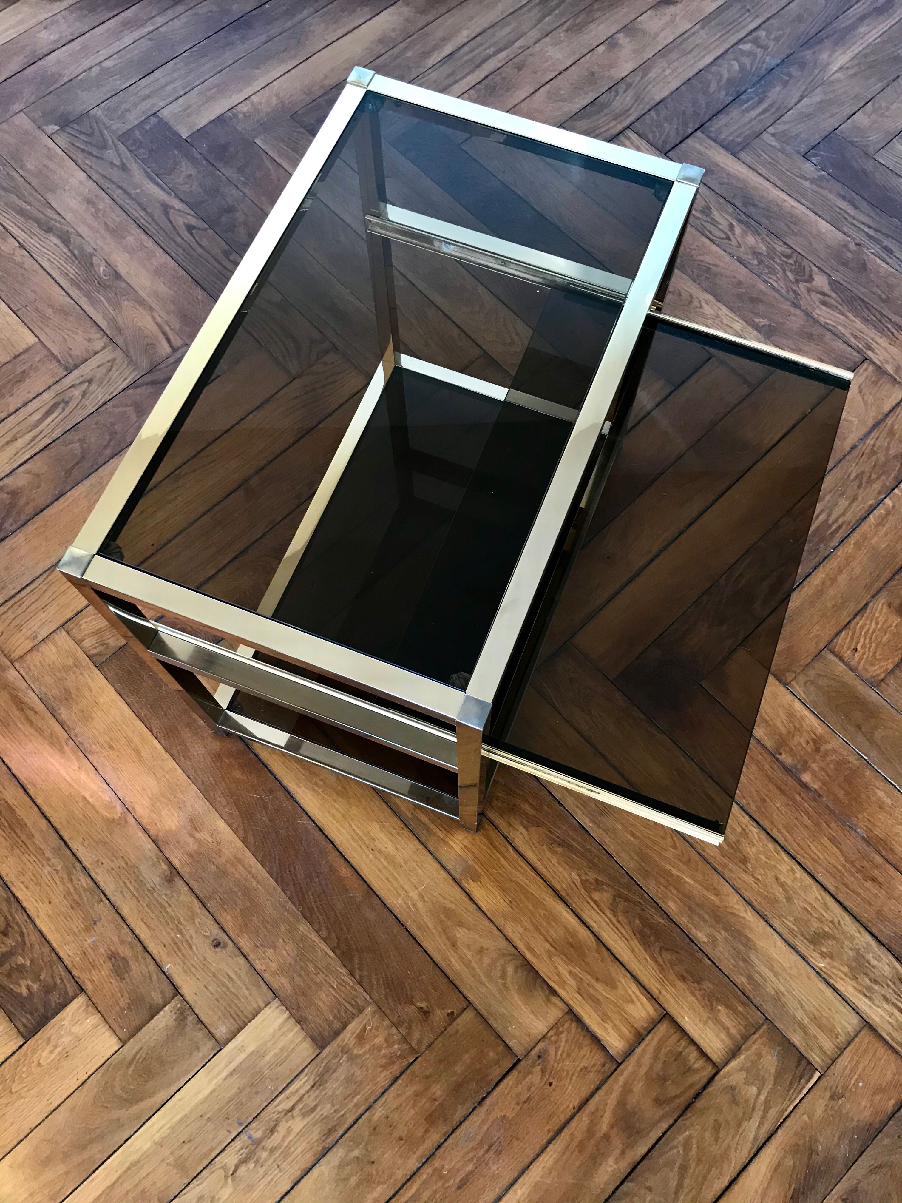 Golden aluminium dressing table