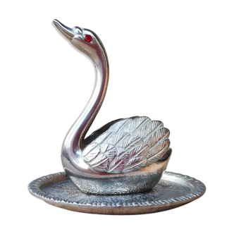 Swan ring holder