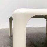 Demetrio lounge coffee table from the Italian space age of the mid-century by Vico Magistretti for Artemide.