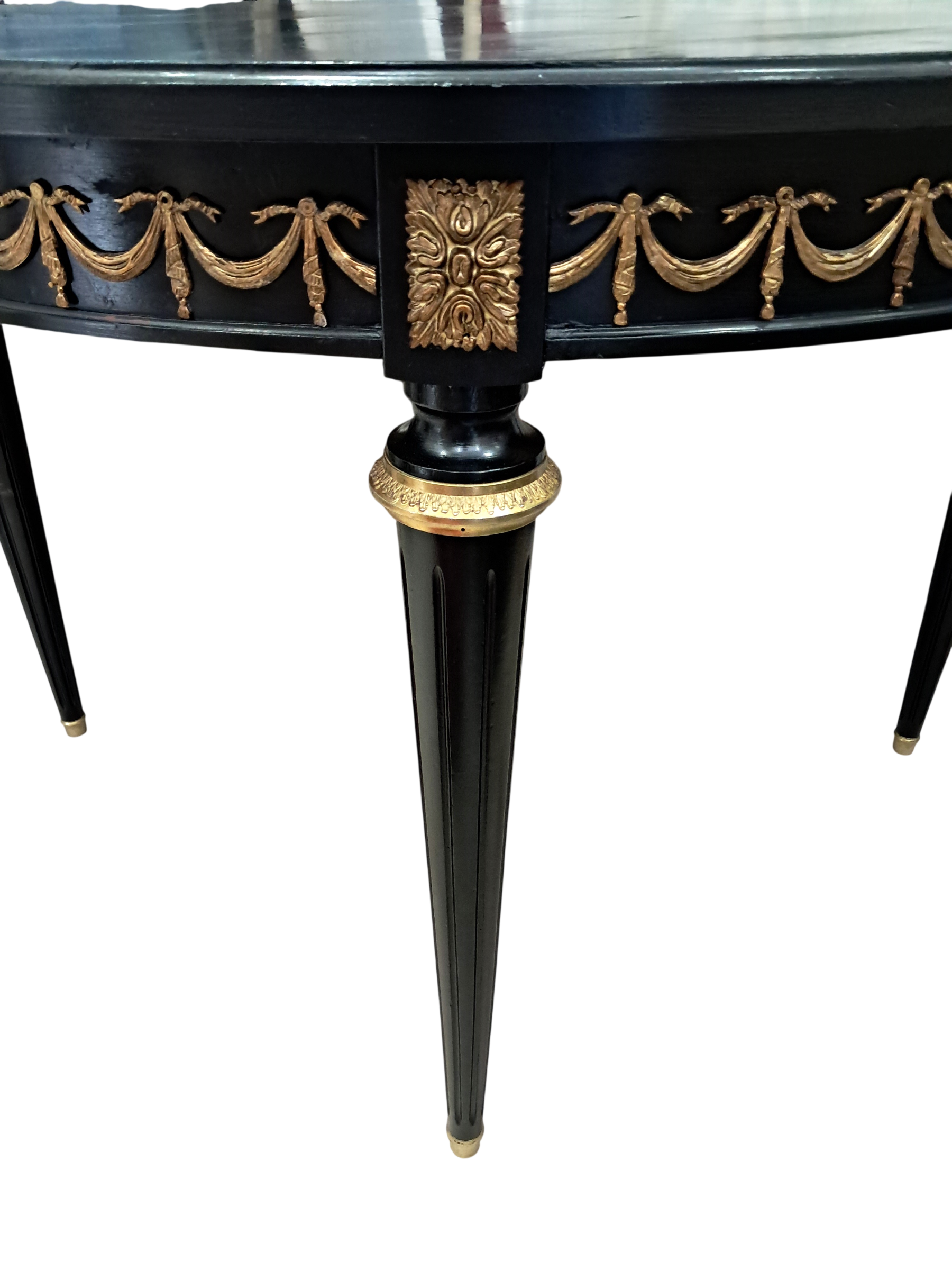 Table ancienne patinée noire style Louis XVI