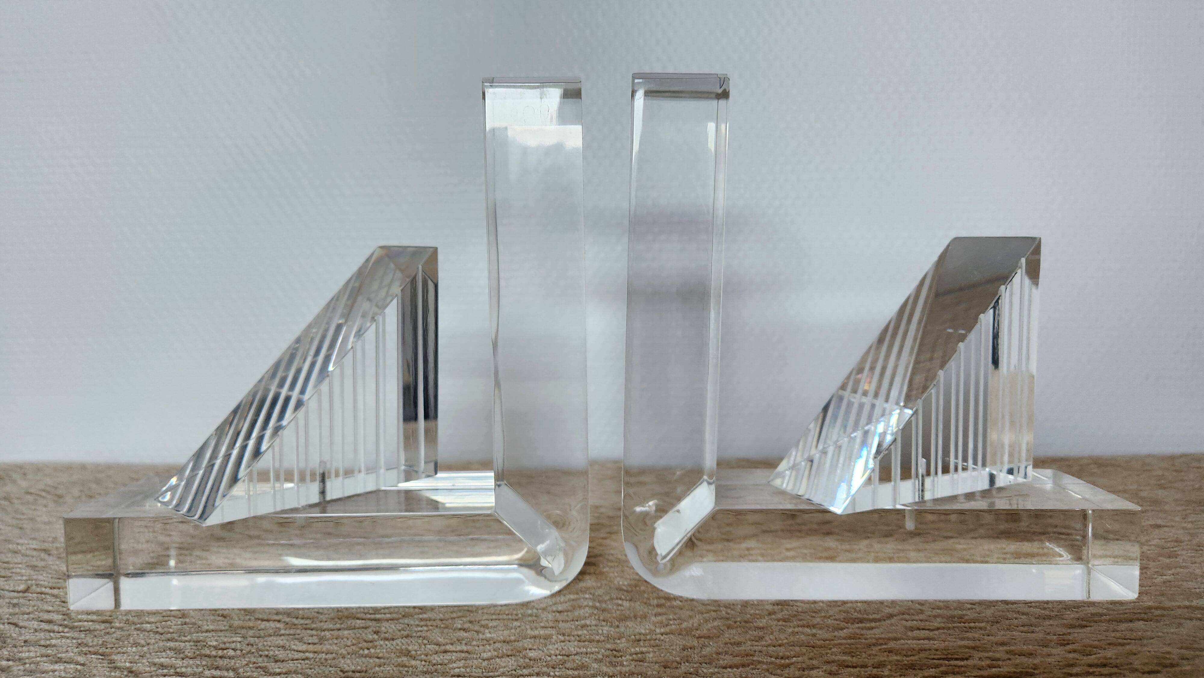 Bookends in solid methacrylate – Rare modernist design, 1980s
