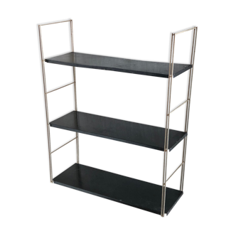 String shelf in tole