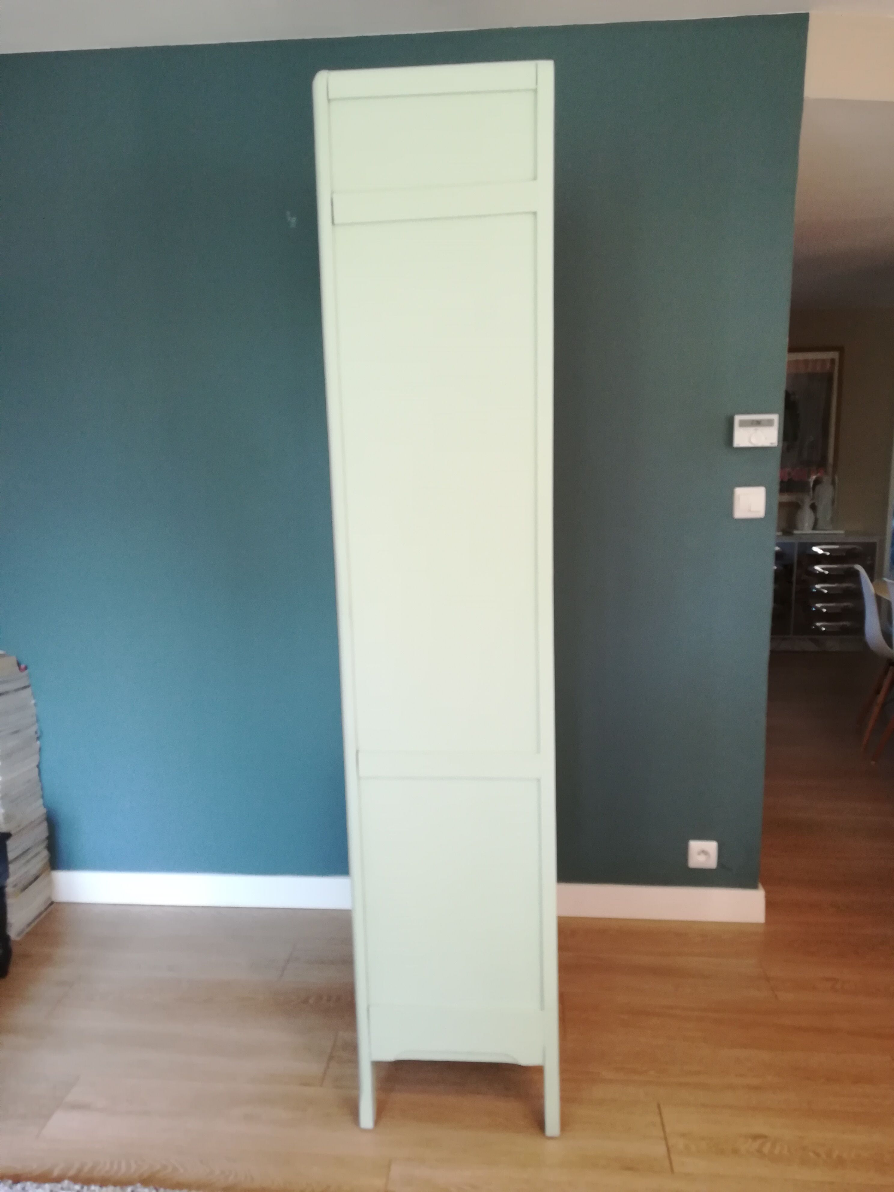 Parisien wardrobe 30 years