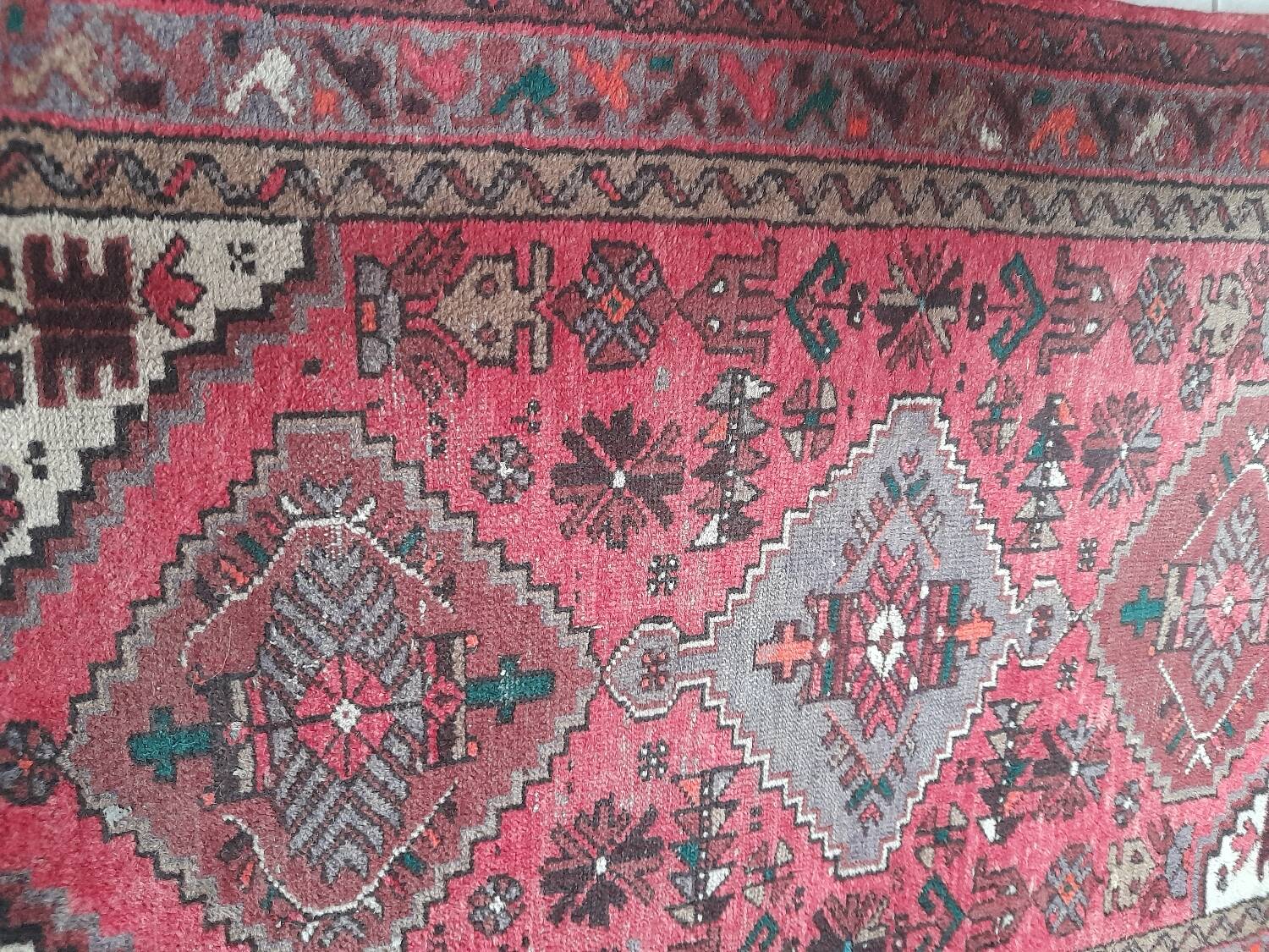 Superb Authentic Turkish Carpet – Hand-Knotted – 1960s – 142 x 93 cm