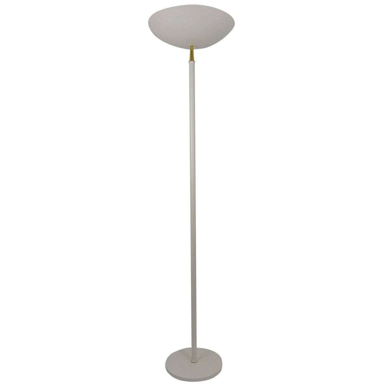 Élégant lampadaire italien uplight du milieu du siècle, style Arteluce Stilnovo, années 1950