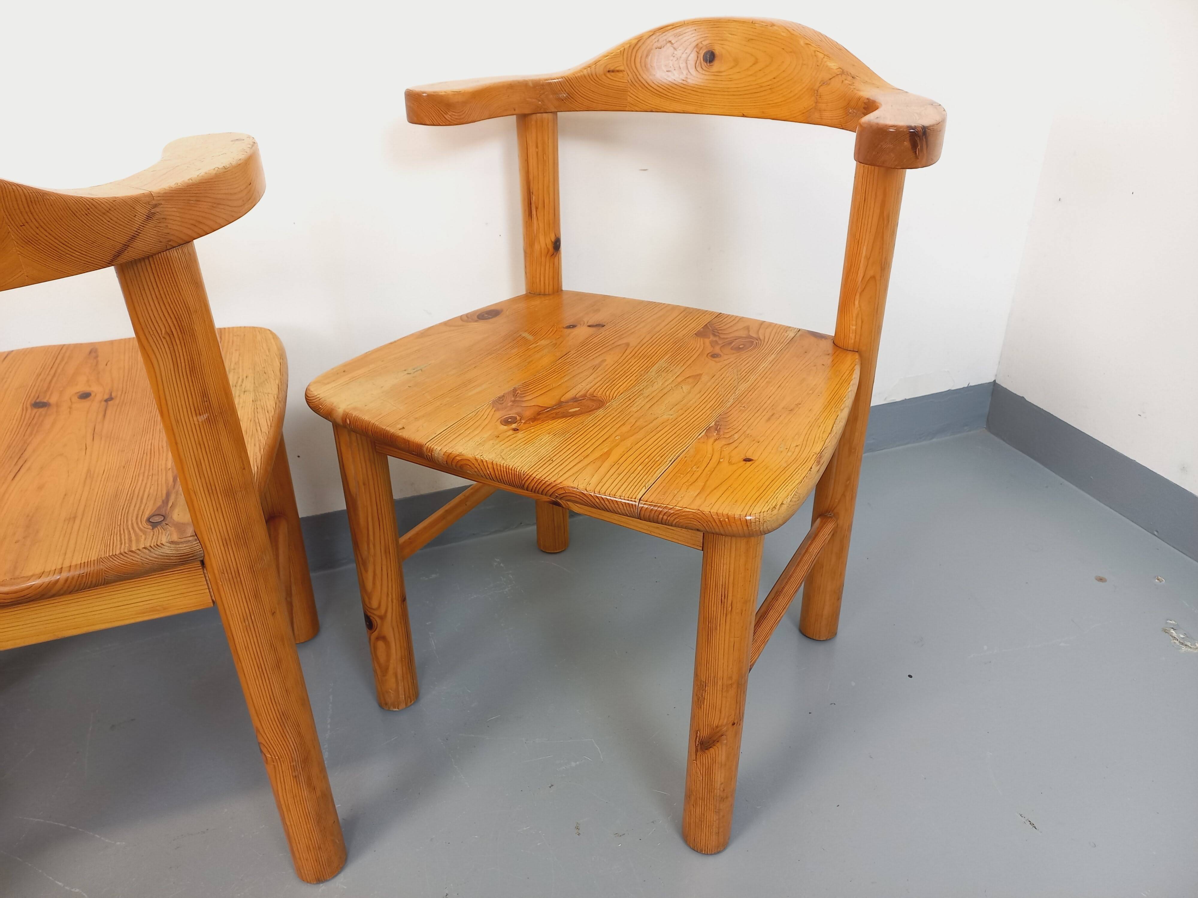Set of 4 armchairs in pine from the 60s and 70s