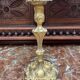 Chandelier de style rococo.