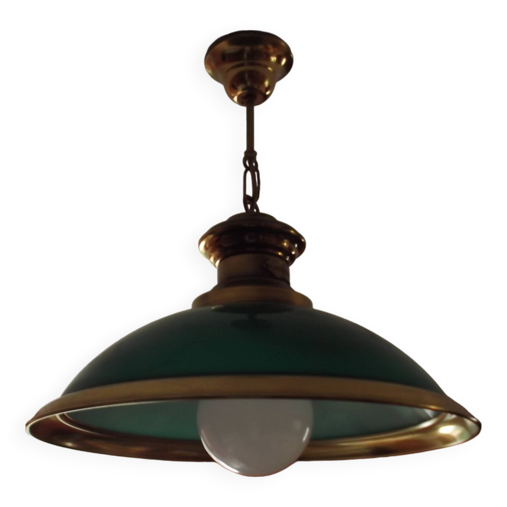 Billiard style pendant