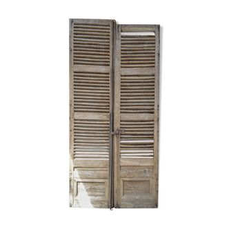 Old pair of wooden shutters / castle XlXth