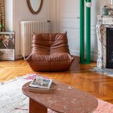 Table ovale en marbre corail