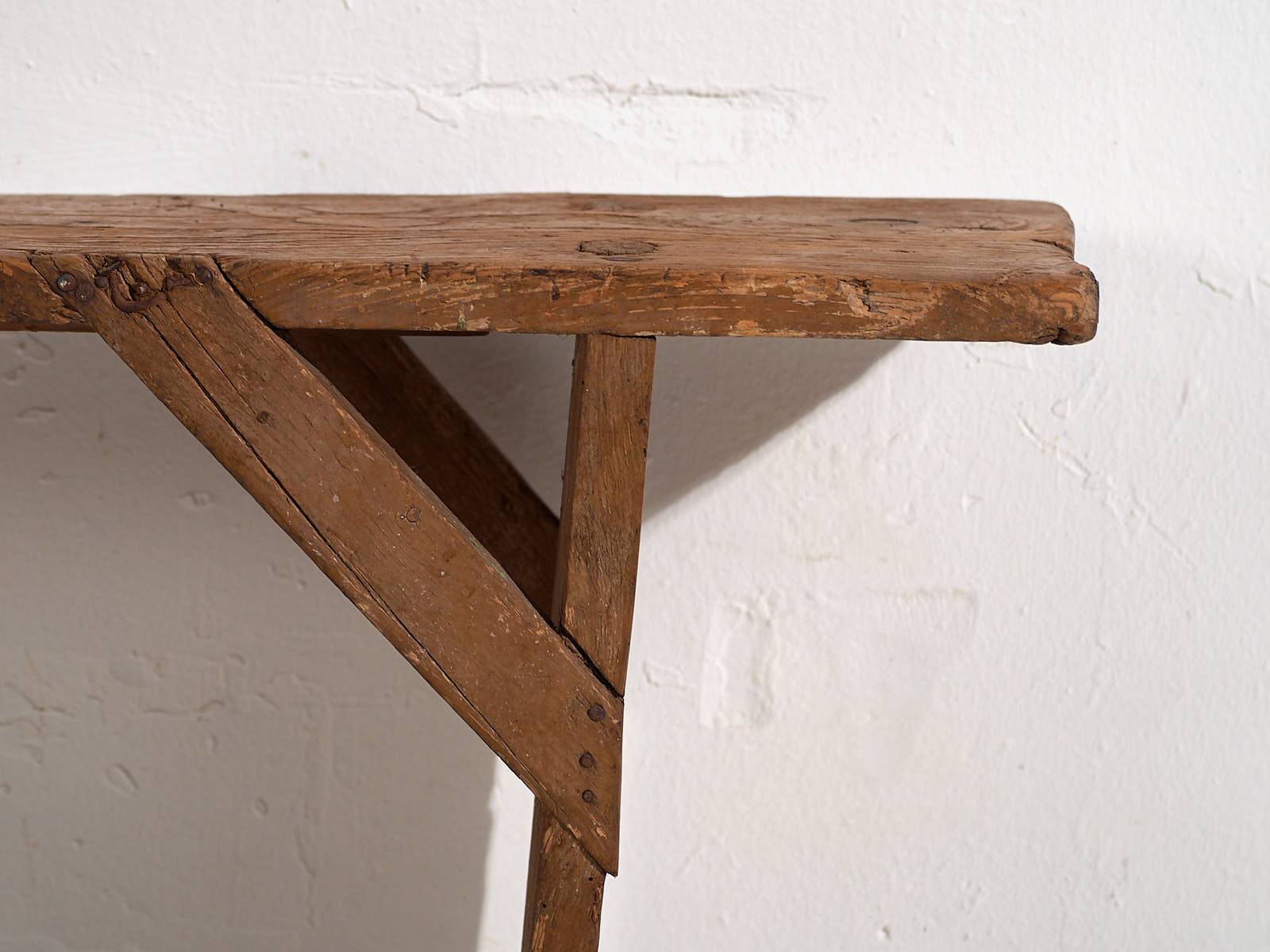 Small antique bench (c.1920)