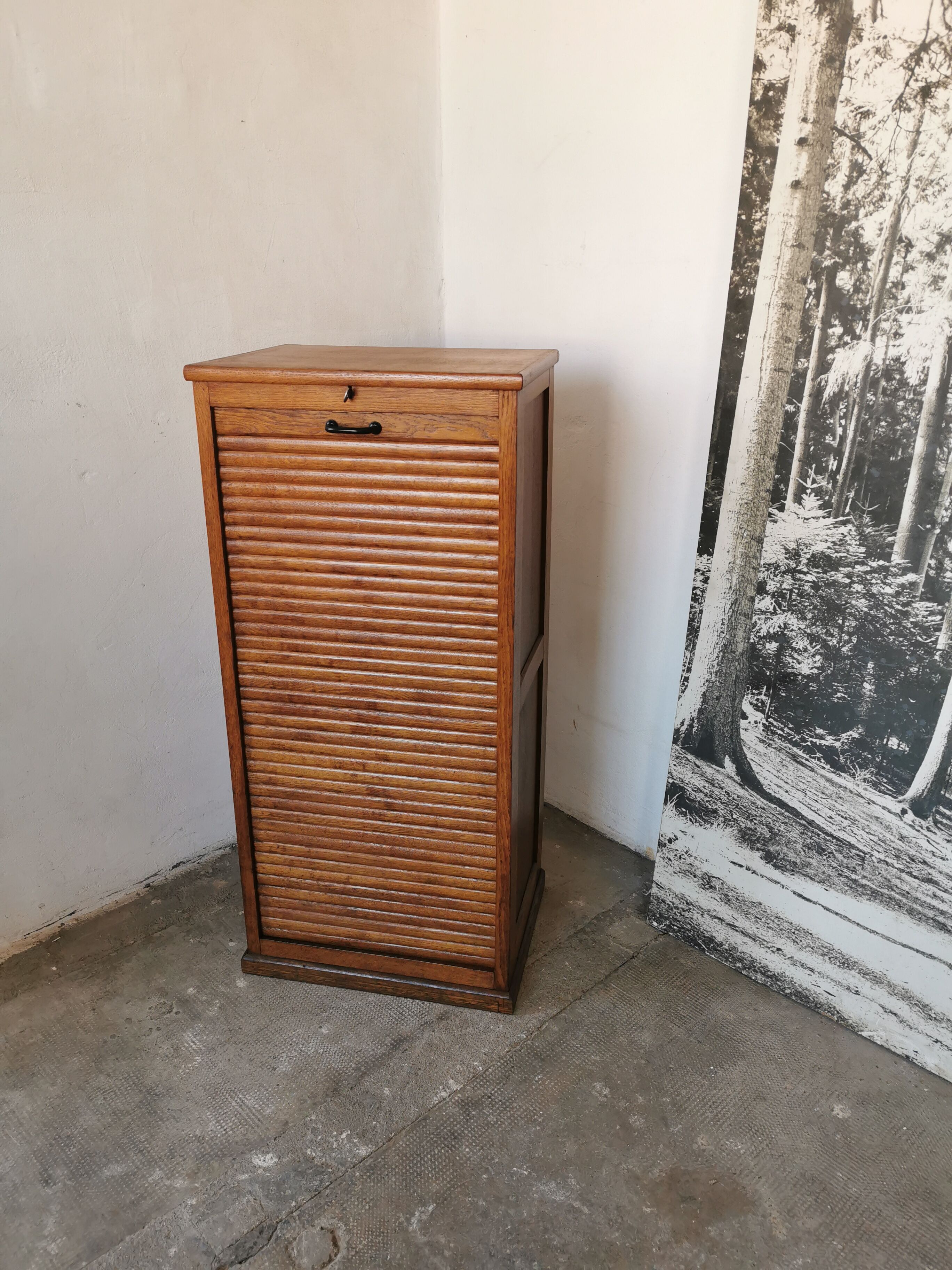 Curtain binder cabinet 1940