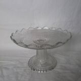 Presentation dish on pedestal cake display