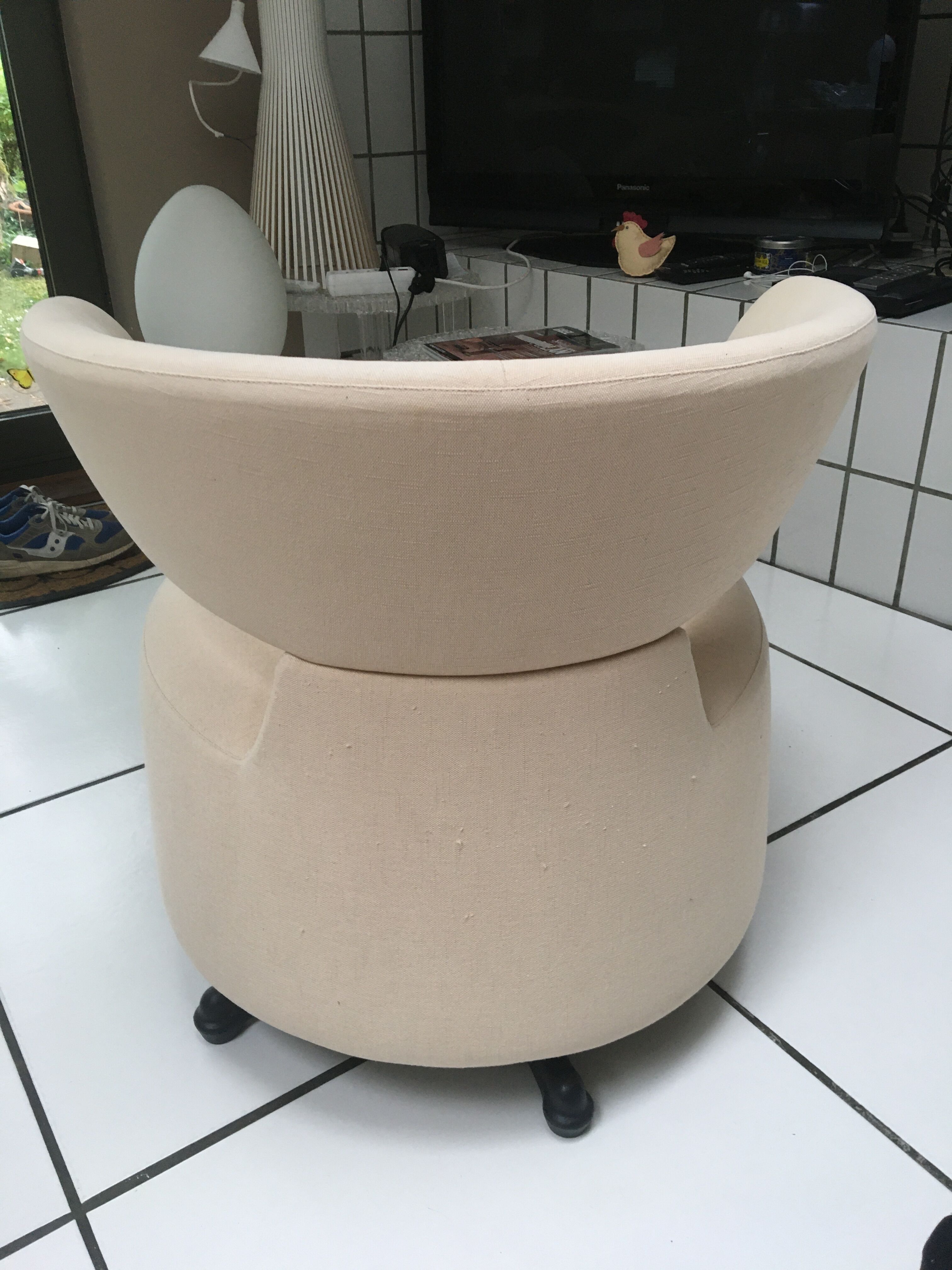 BIKI swivel chair manufactured by CASSINA