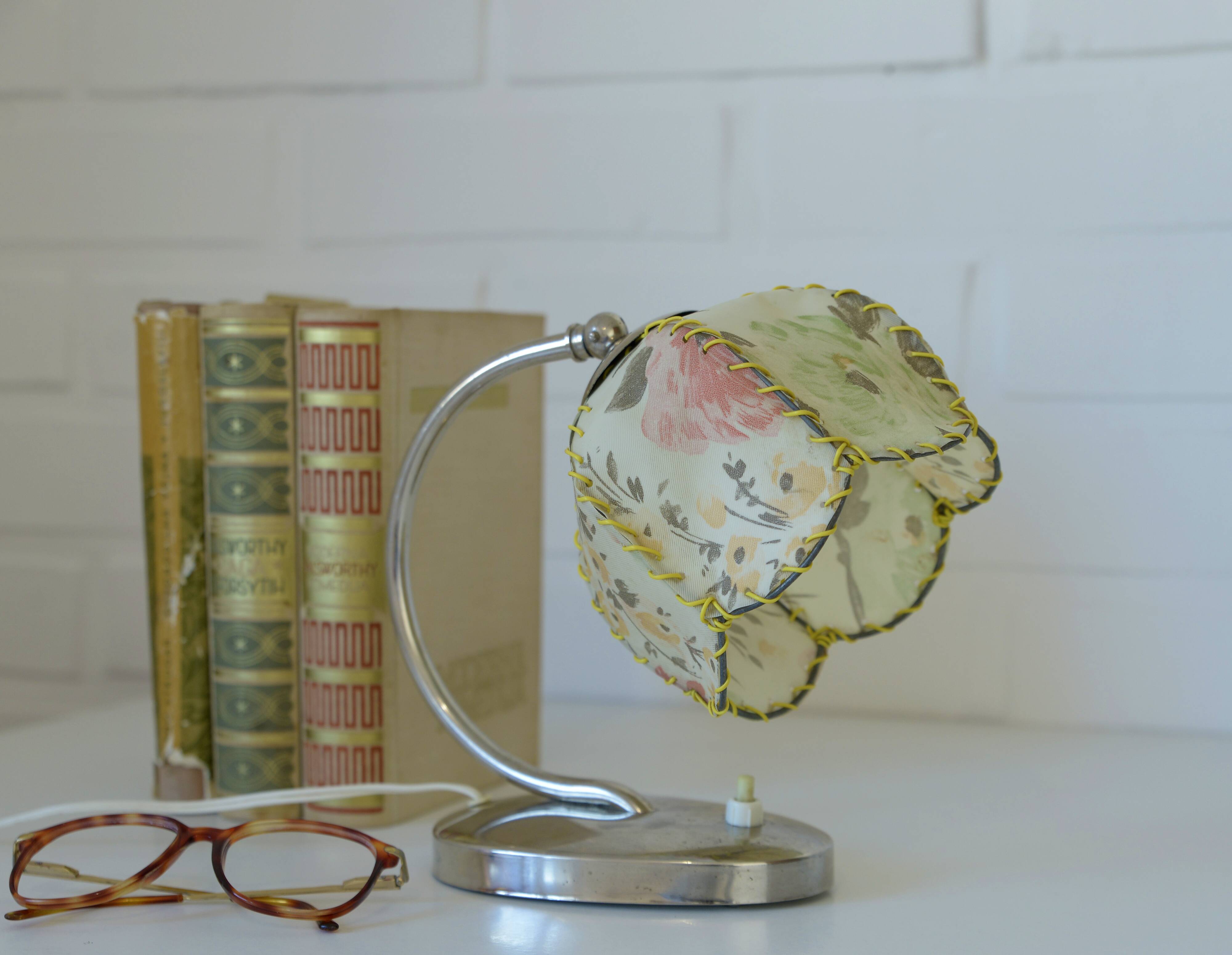 Vintage bedside lamp table light Yugoslavia 1950s lighting