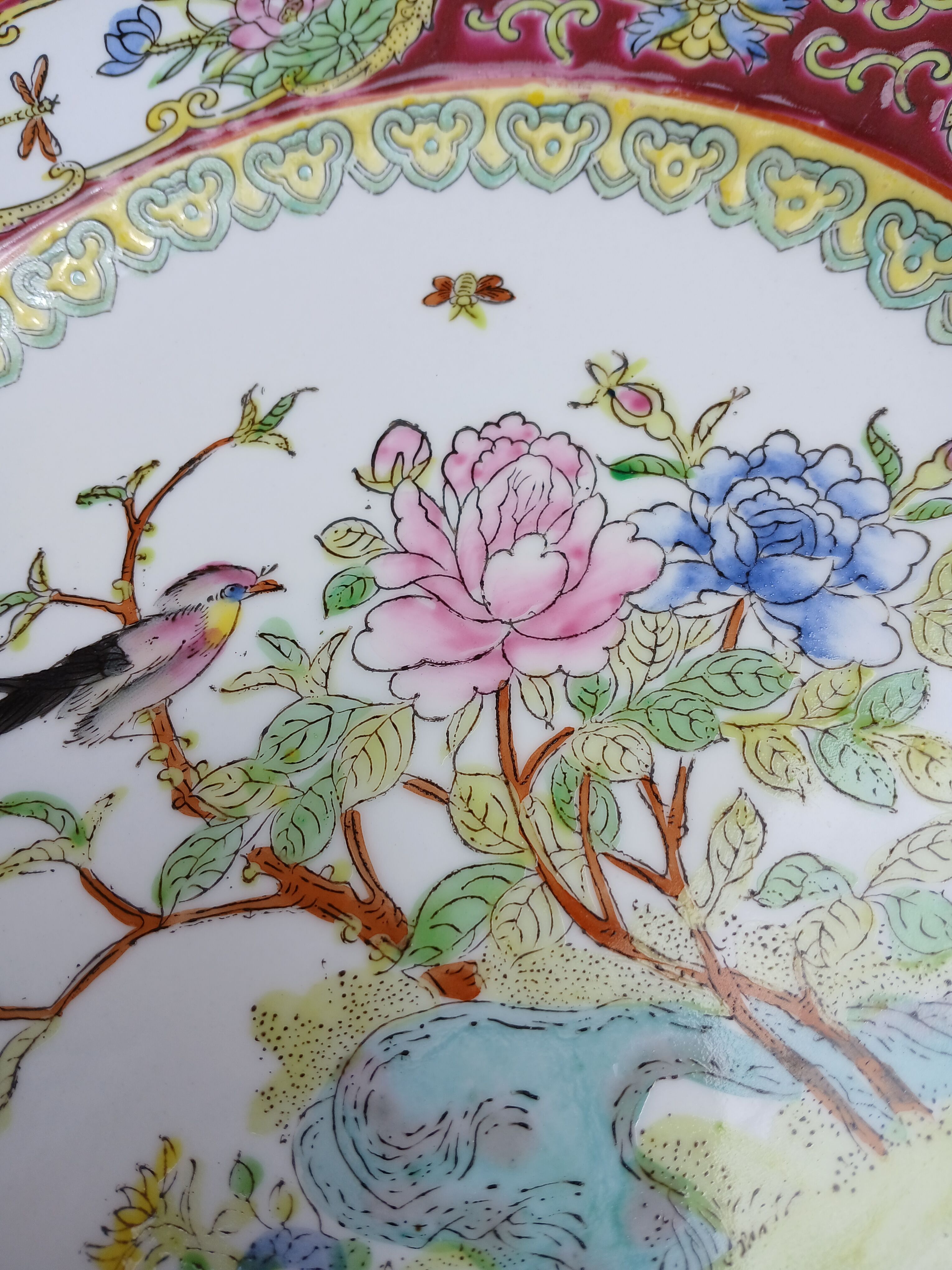 Vintage Chinese collector's plate from the 1940s.