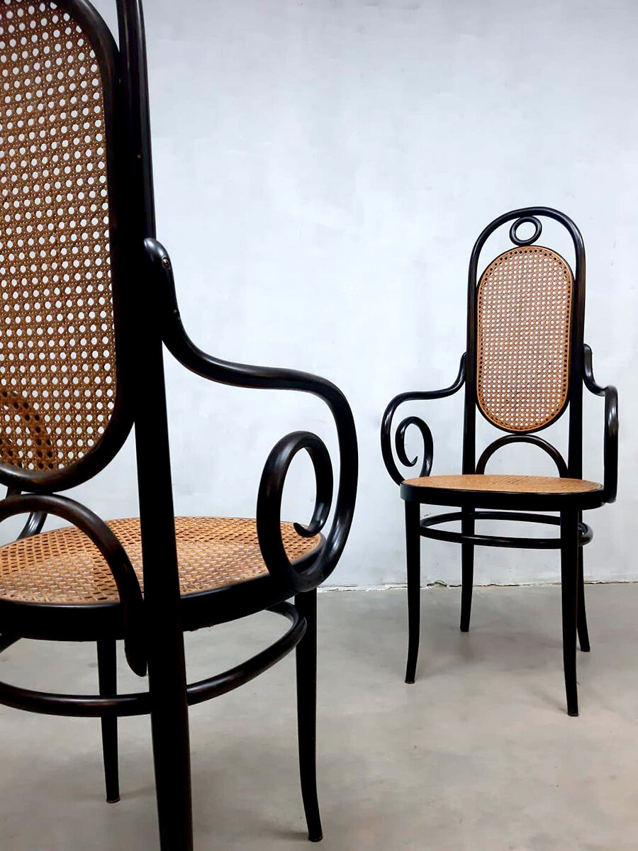Set of 4 Vintage design dining chairs Thonet
