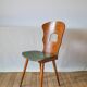 chaise Baumann en bois et skaï modèle Gentiane, 1950