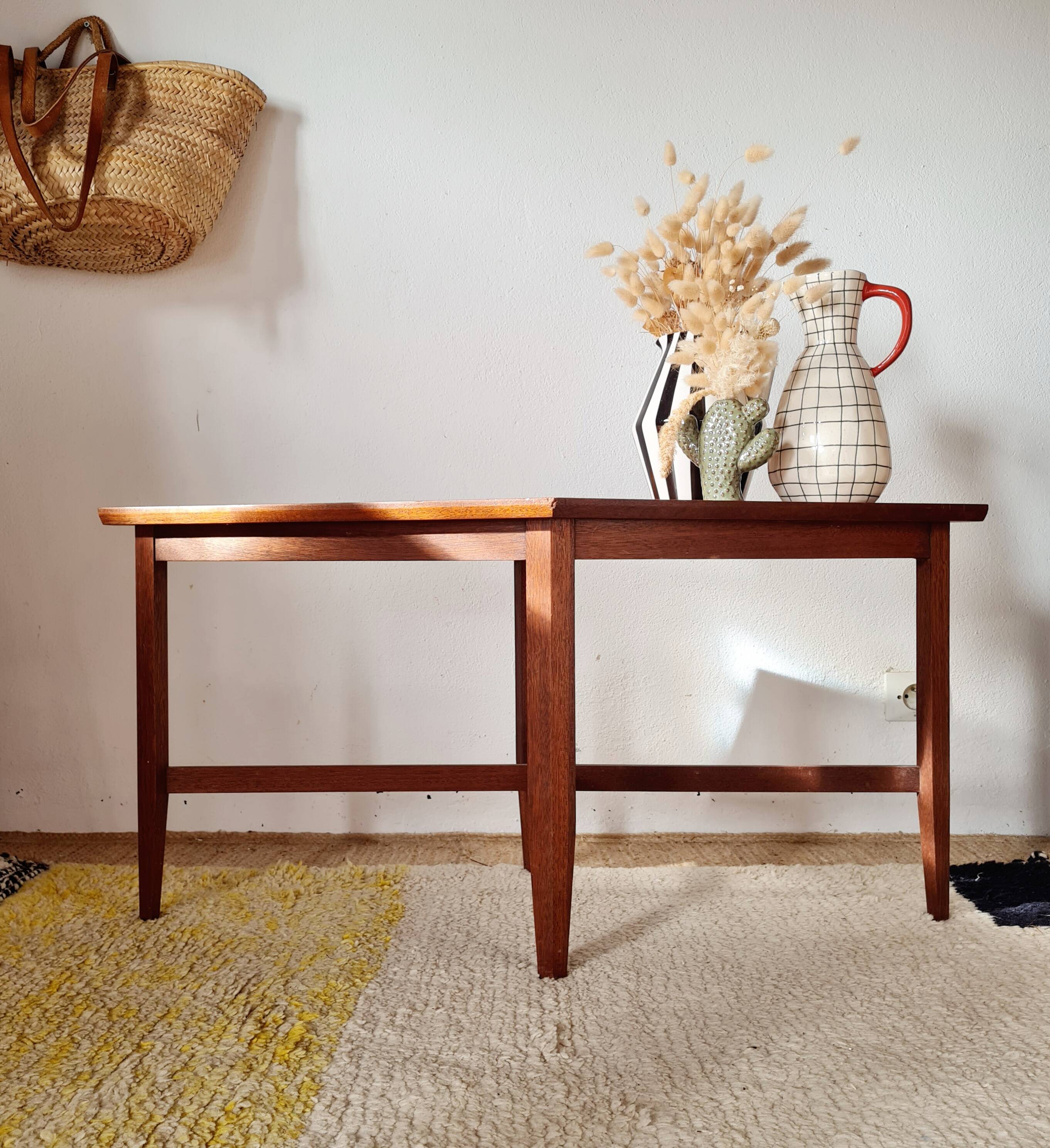 Petite table basse / Bout de canapé géométrique années 50-60