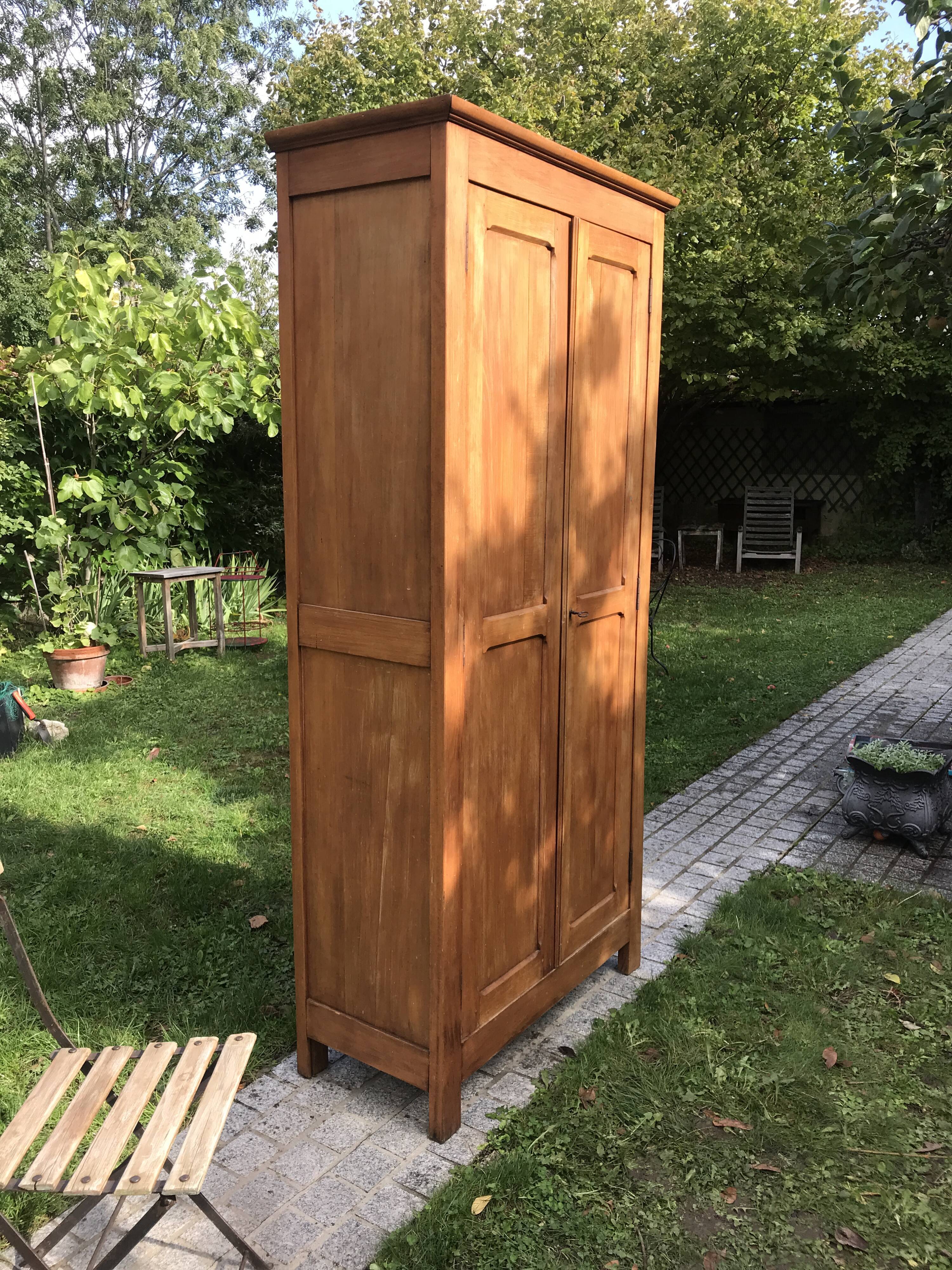 Parisian cabinet with panels, 1950