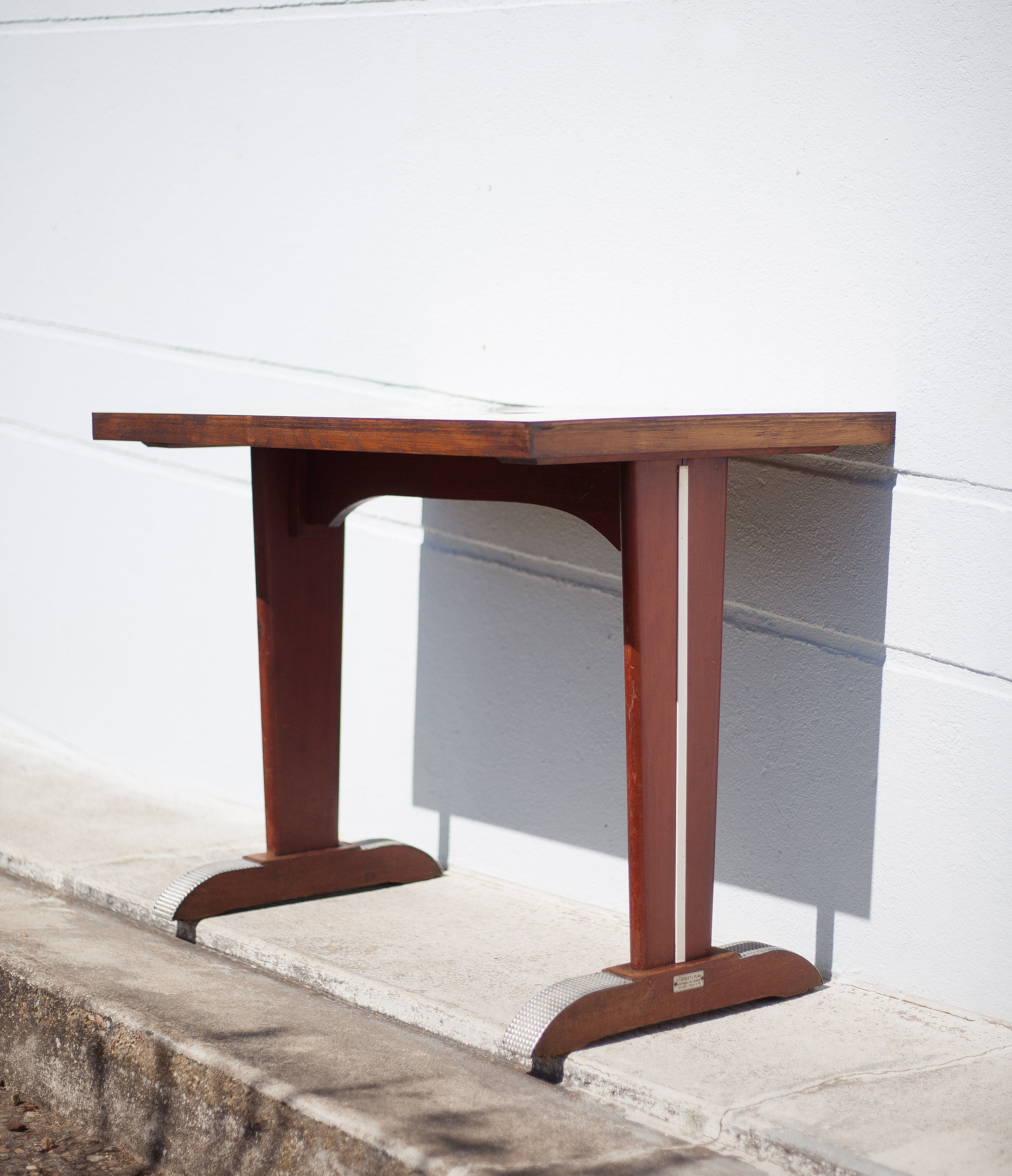 30s bistro table in wood and aluminum