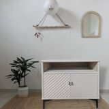 70's inspired buffet