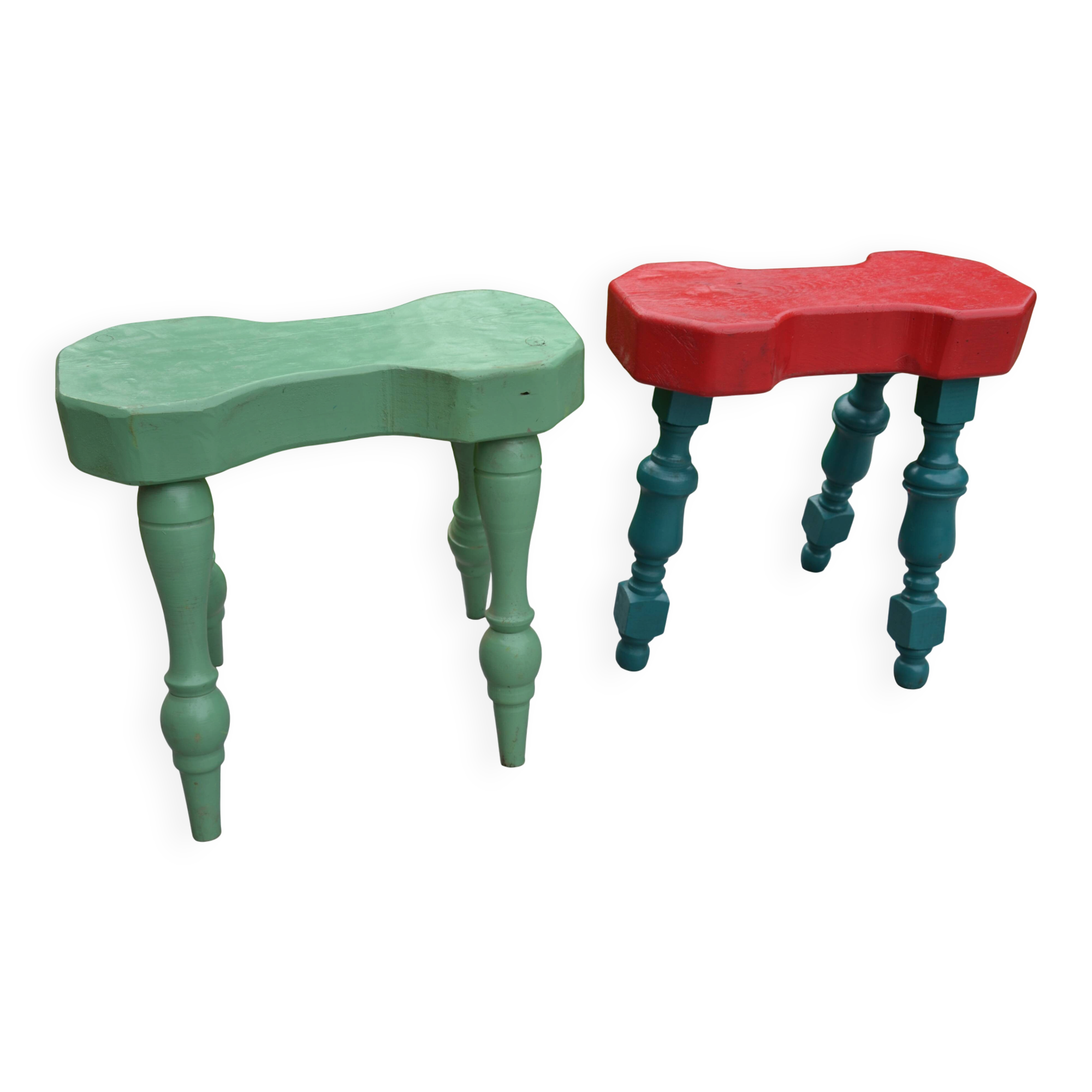 2 anciens tabourets atypiques artisanaux