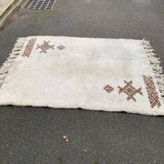 Handmade knotted Berber Moroccan wool rug 170x225cm