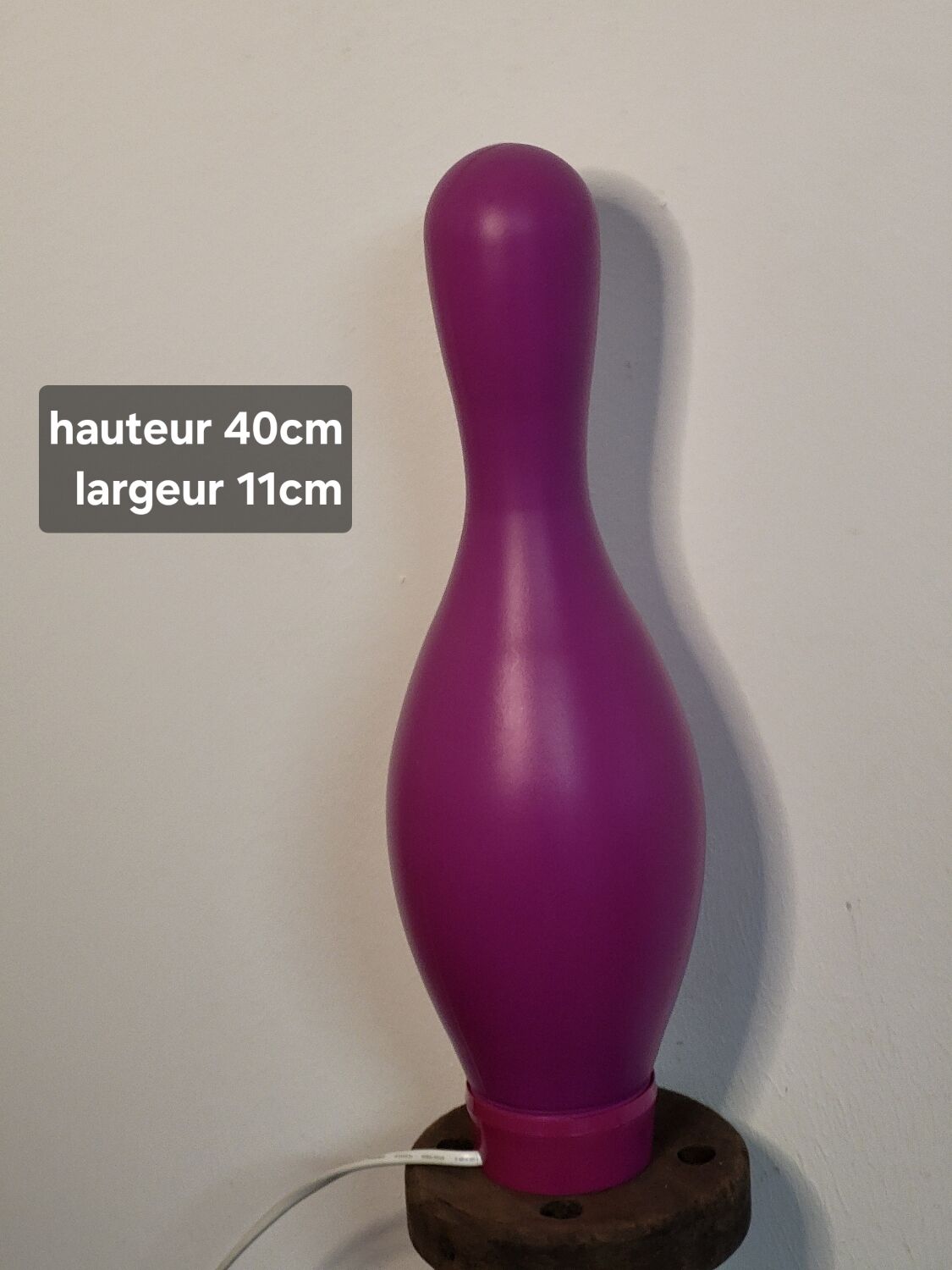 Bowling pin lamp