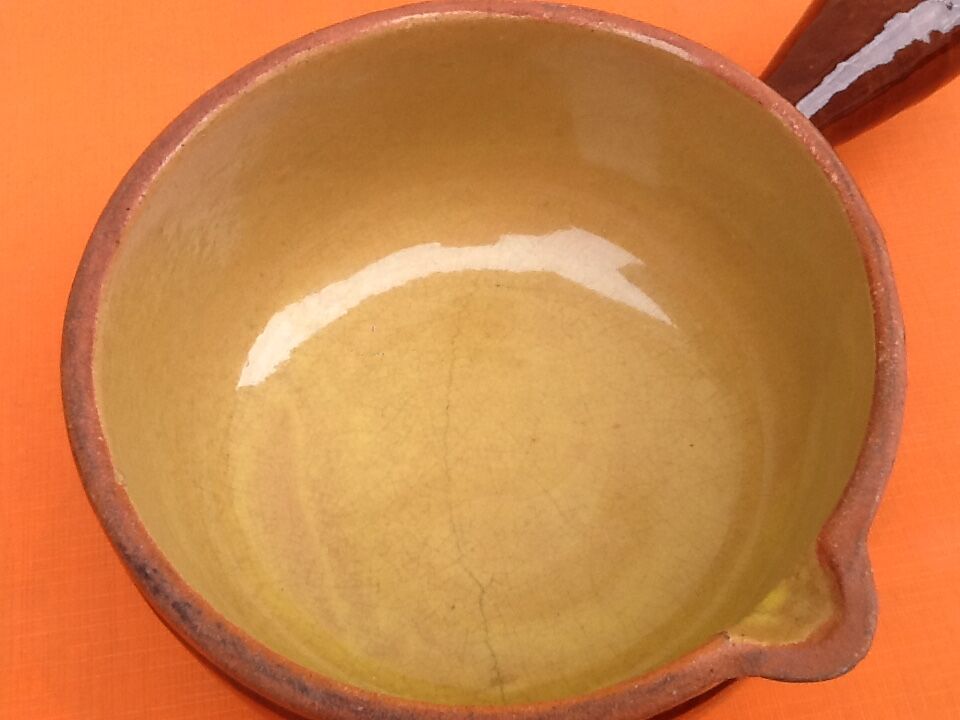 Glazed terracotta pan straight handle