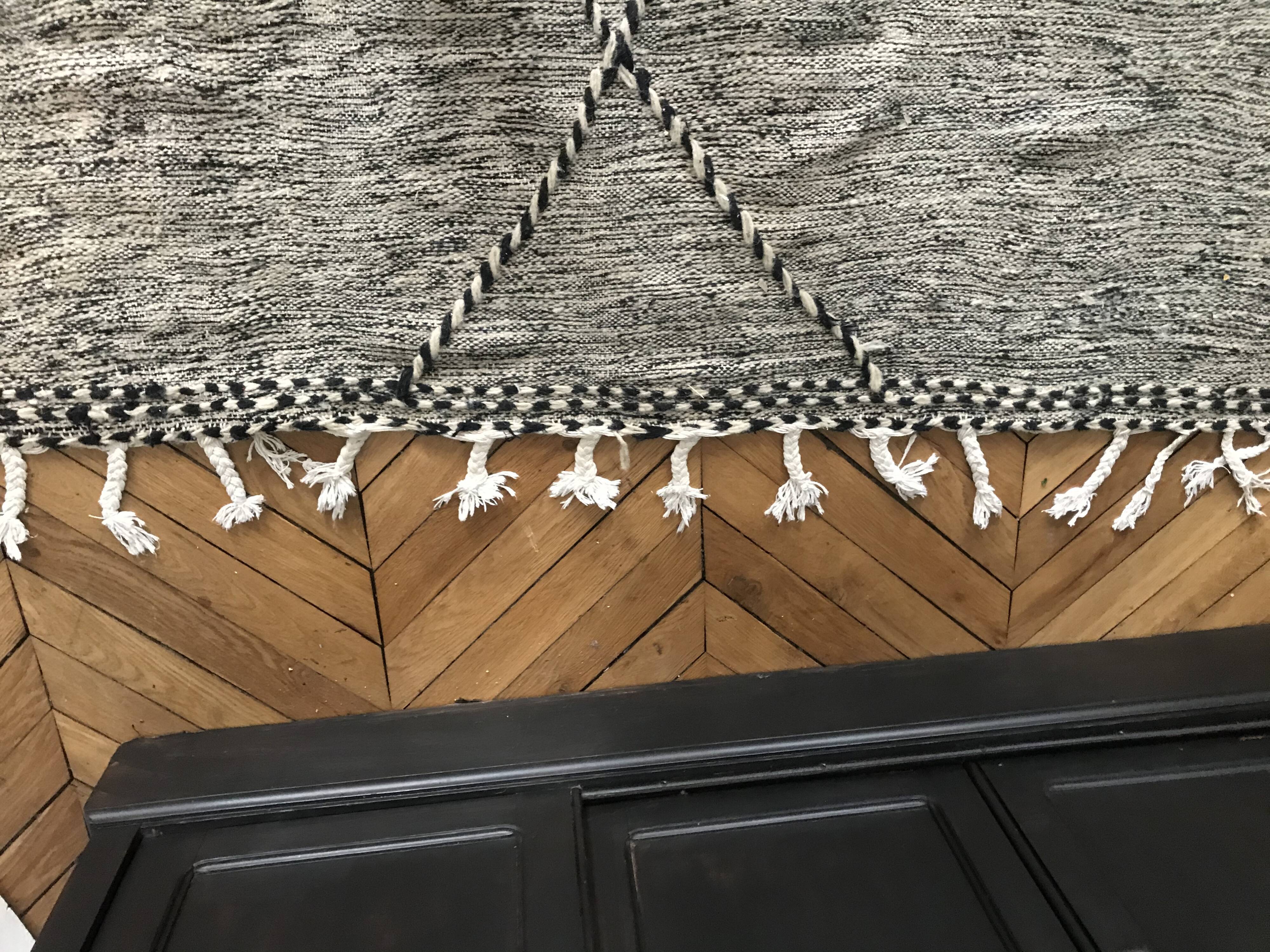 Zanafi carpet  330 X 208cm