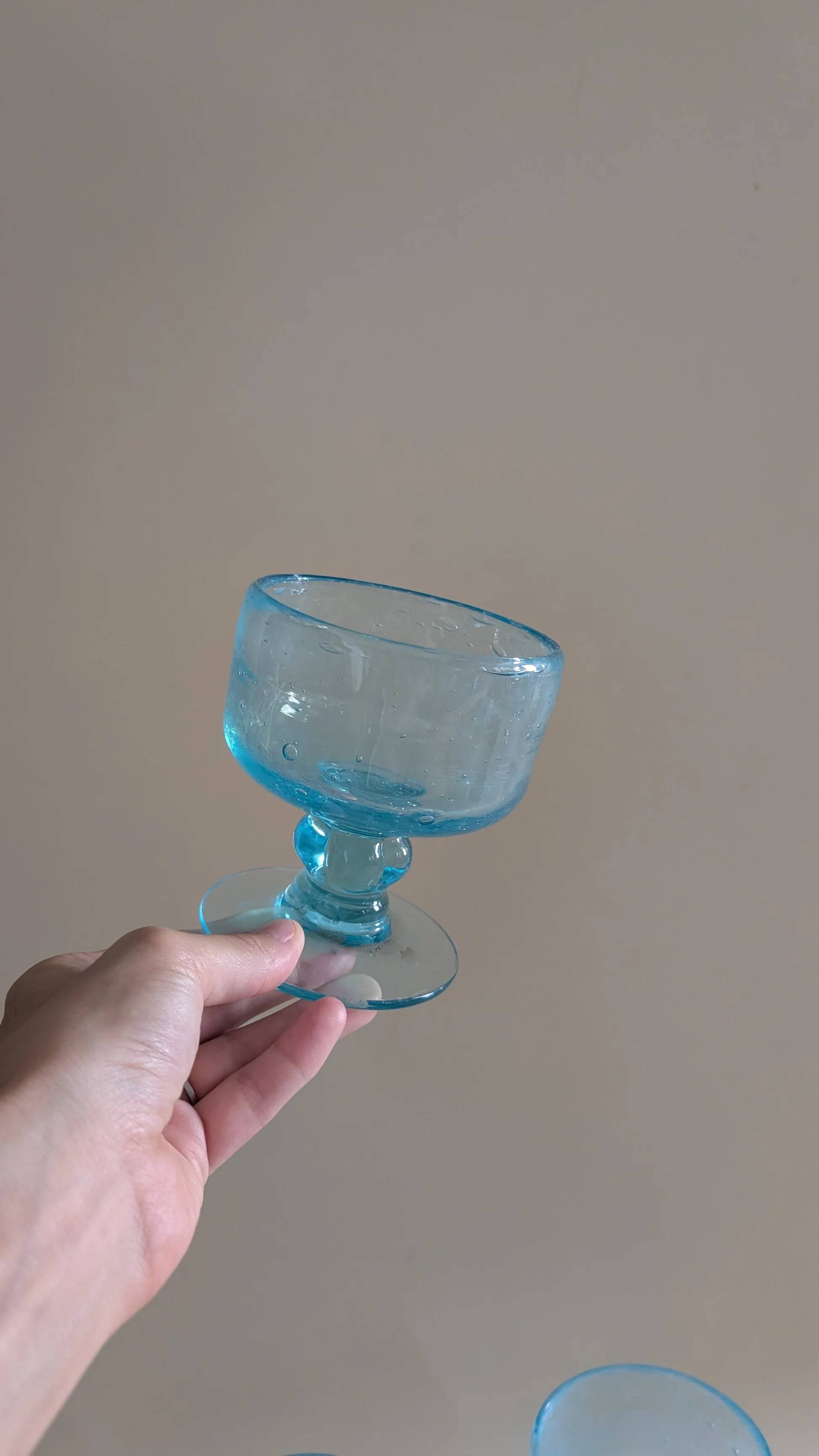 Ensemble de 6 coupelles en verre bullé bleu