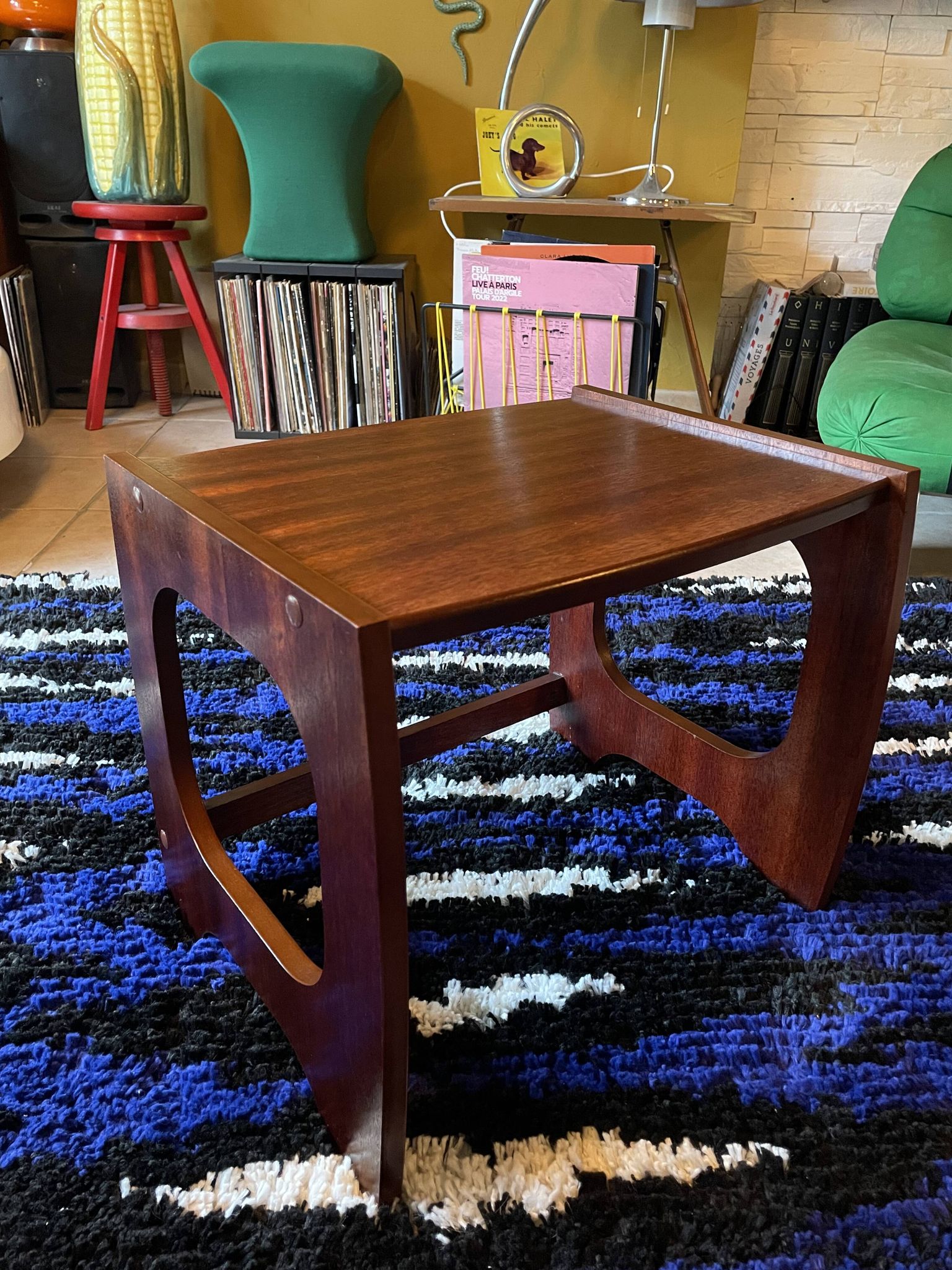 Set of three nesting coffee tables, 1970, dark wood