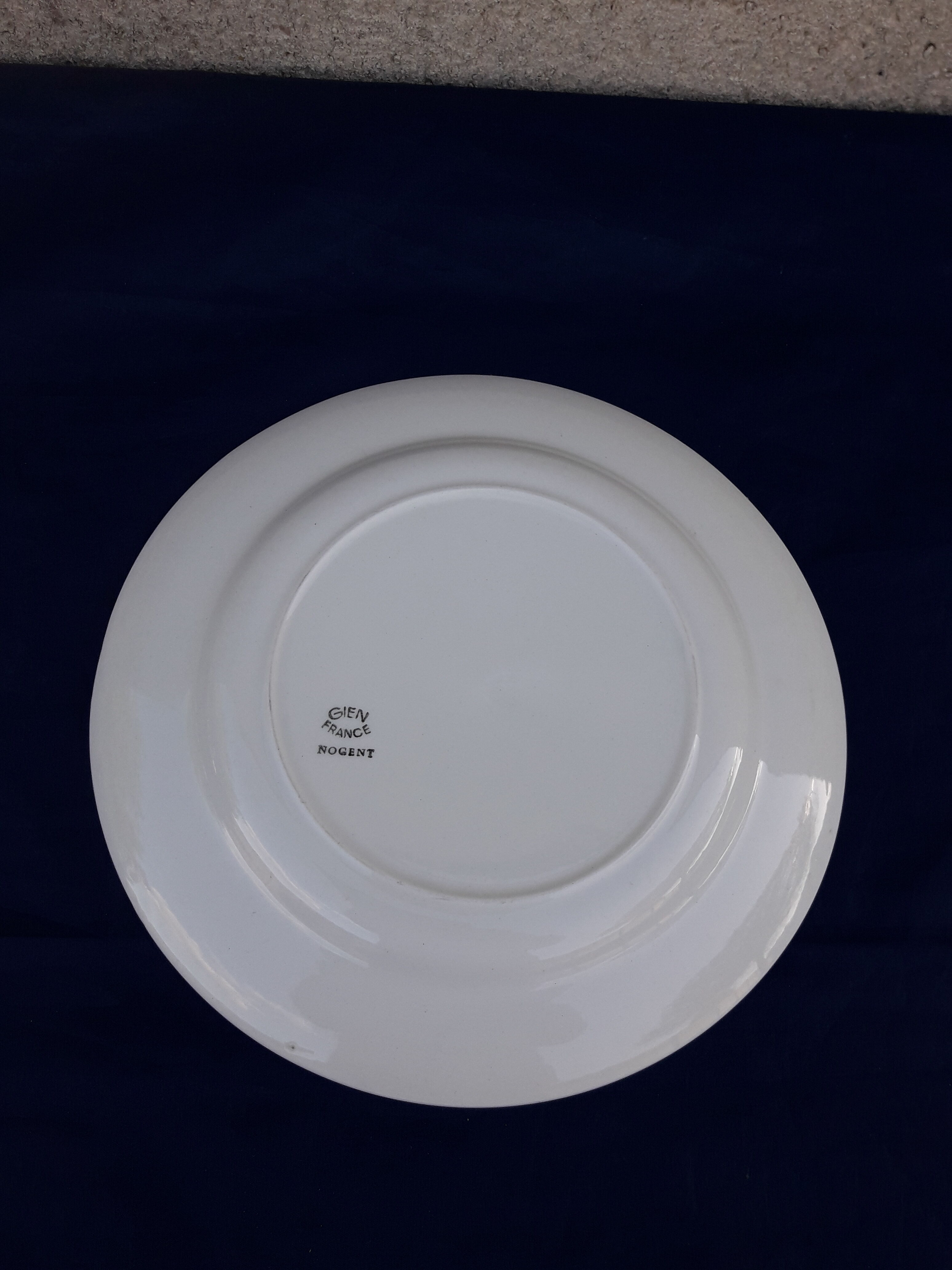 Gien model Nogent diam flat plate 23.5 cm