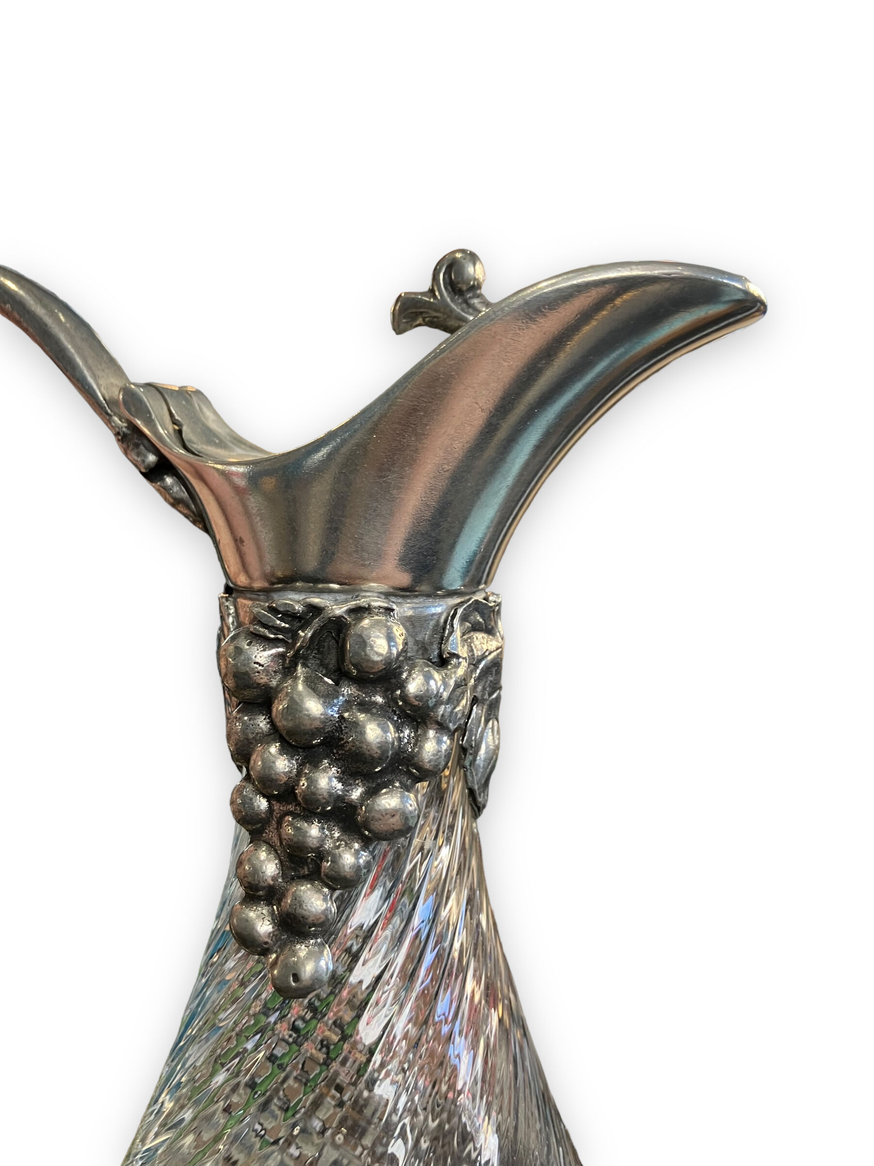 Ewer by jean guardère pampre de la vigne et raisin